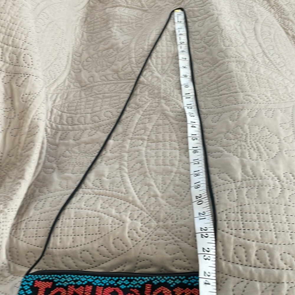 NWOT!! Jerusalem Crossbody Purse - Picture 6 of 7